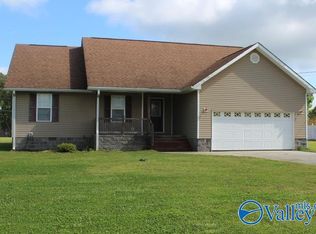 78 Hall Ln, Rainsville, AL 35986