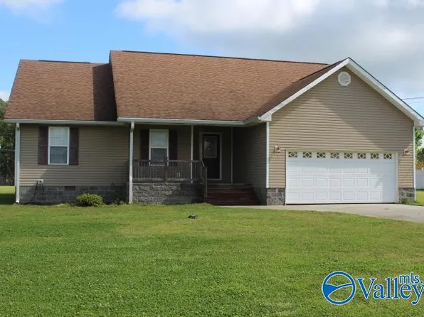 78 Hall Ln, Rainsville, AL 35986