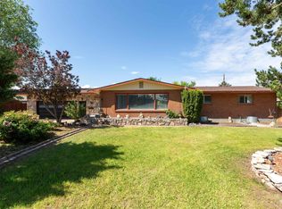 2711 Shamrock Ave, Nampa, ID 83686