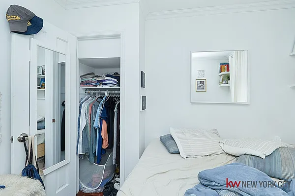 Rented by Keller Williams NYC | media 22