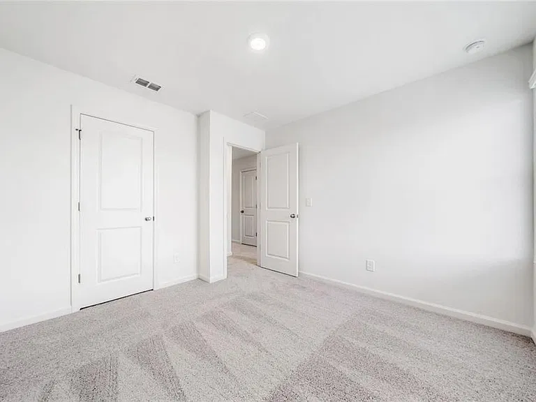 602 Jervis Way — Photo 27