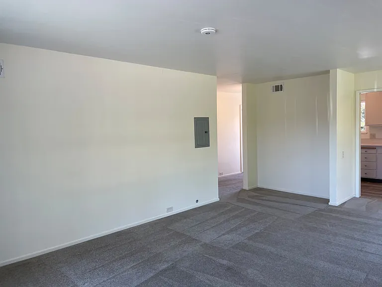 640 Moraga Rd — Photo 3