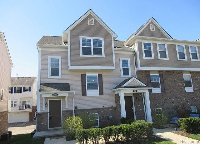 1st image of 3143 Chambers W