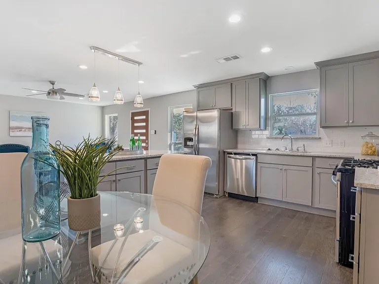 1131 Forester Dr — Photo 5