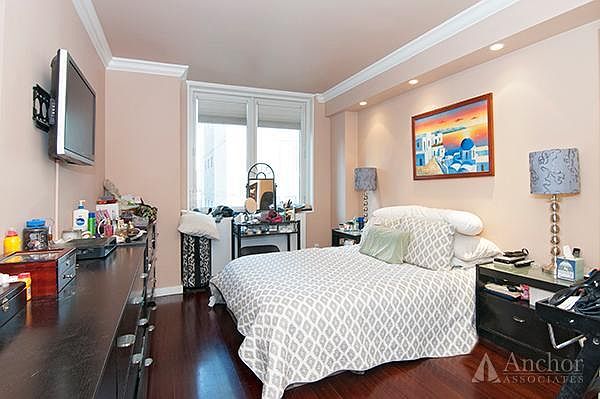 1st image of 211 E 46th St #20E