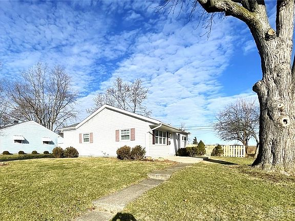 4th image of 2304 Aurora St