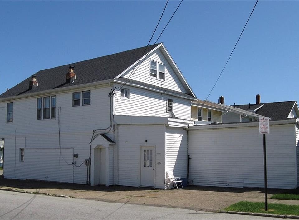 2nd image of 1227 W 30th St