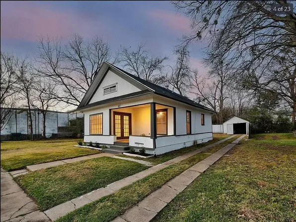 907 W Owings St, Denison, TX 75020