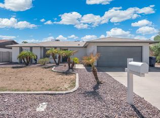915 W Loughlin Dr, Chandler, AZ 85225