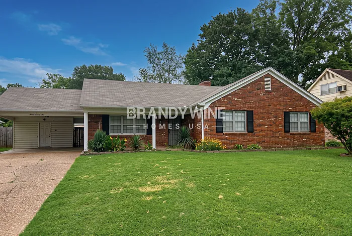 3076 Emerald St — Photo 2