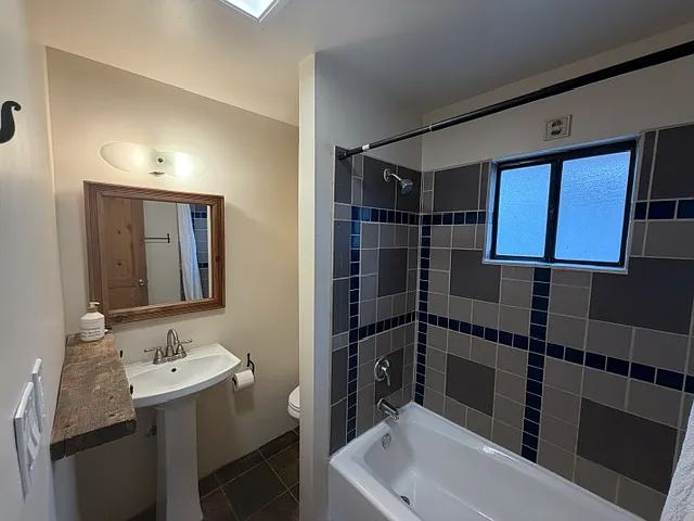 645 1/2 W San Francisco St #D — Photo 16
