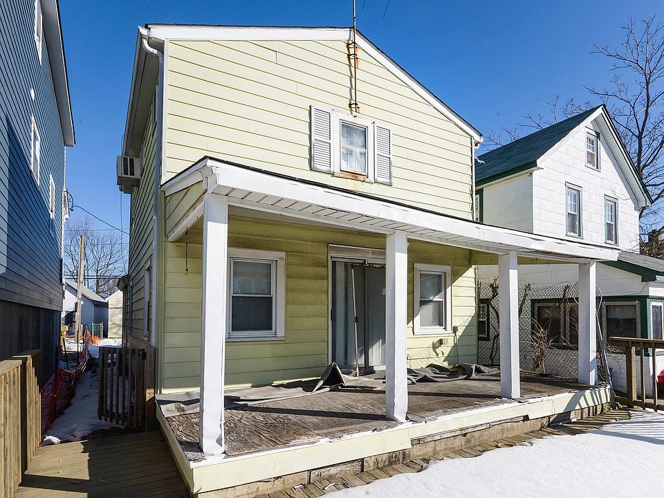 2nd image of 3900 Sands Ln