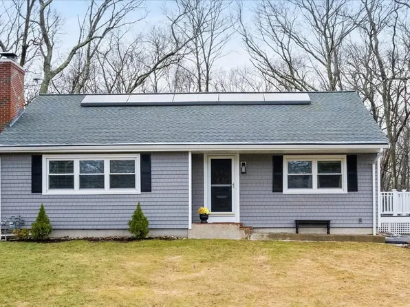 7 Cote St, Attleboro, MA 02703