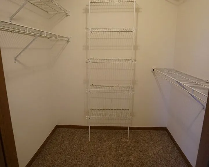 258 Strangeway Ave — Photo 10