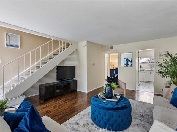 85 Oval Rd #3, Irvine, CA 92604