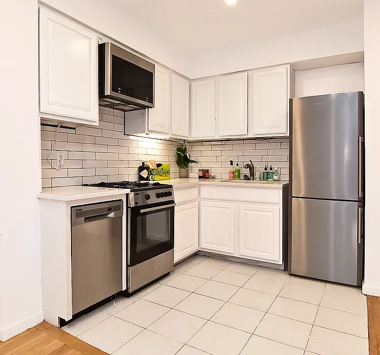 120 Ridge St #3D