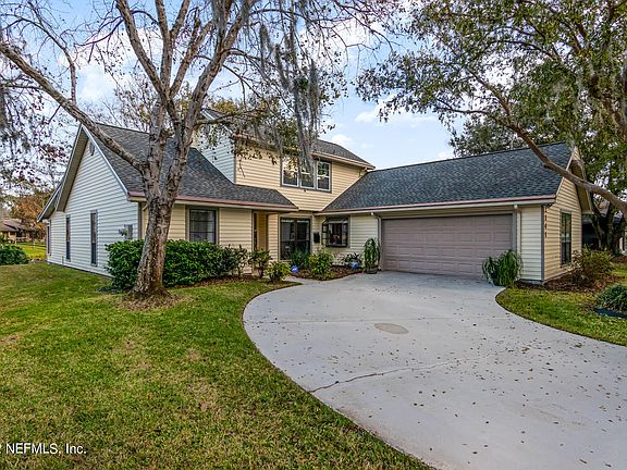 3rd image of 2141 AZTEC Drive W