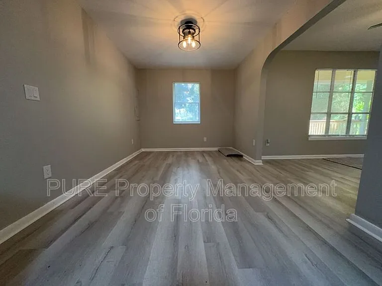 595 NW 100th St #A — Photo 22