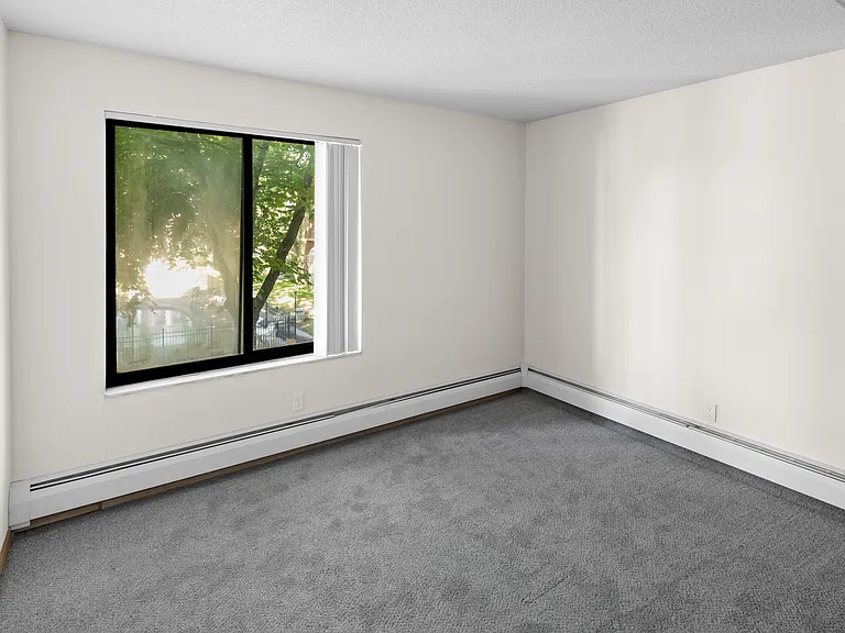 Rosewood West — Photo 14