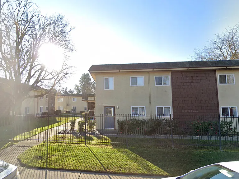 815 Bryte Ave — Photo 9