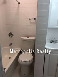 Rented by Metropolis International Realty Inc.