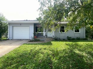 1006 Wylde Green Rd, Iowa City, IA 52246