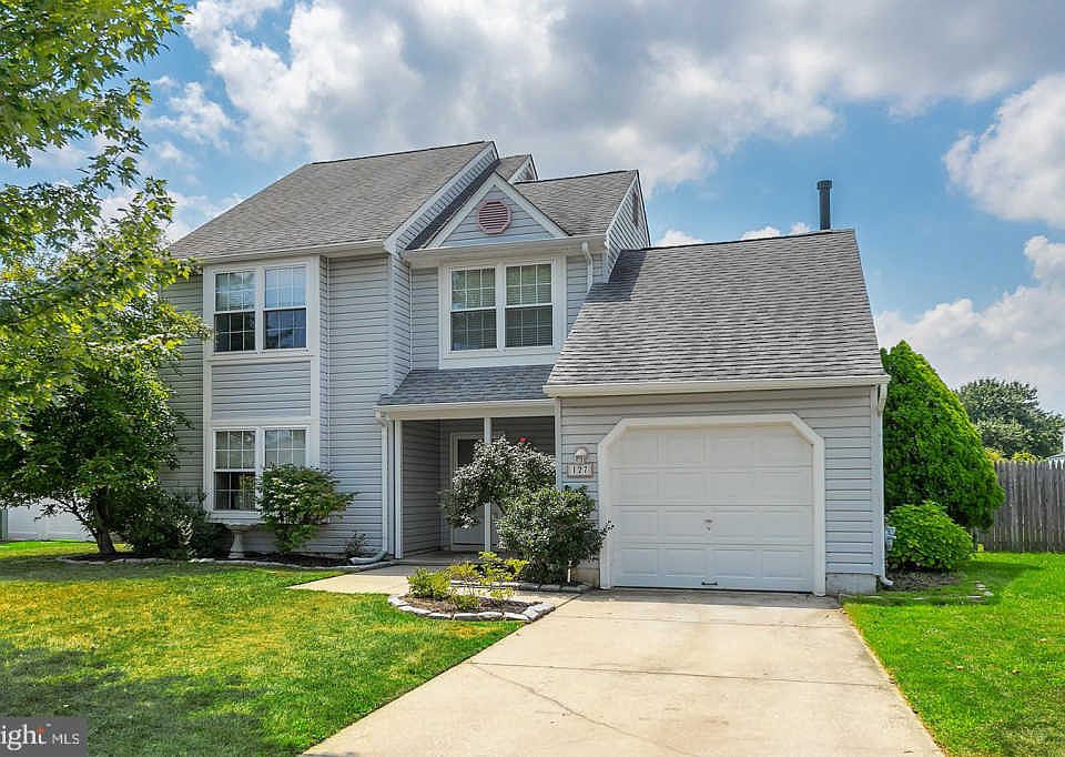 1st image of 127 Glasswycke Dr