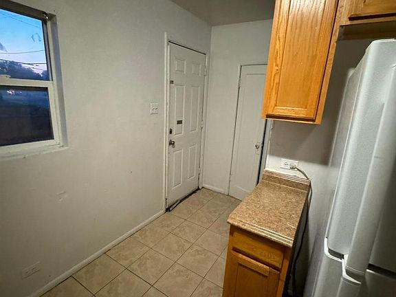 5th image of 4128 W Kentucky Avenue
