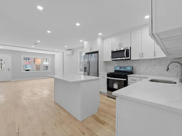 11432 131st St, South Ozone Park, NY 11420