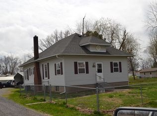 1309 E Reeves St, Marion, IL 62959