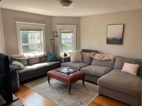 129 Brooks St, Brighton, MA