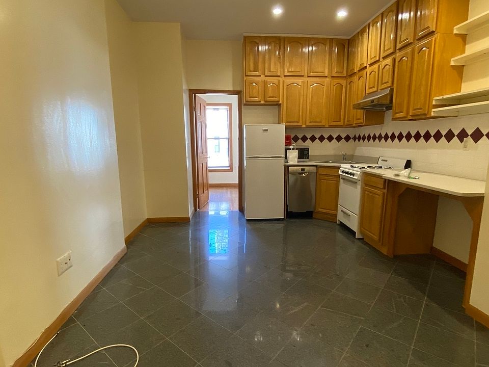 1st image of 183 Mott St APT 5A
