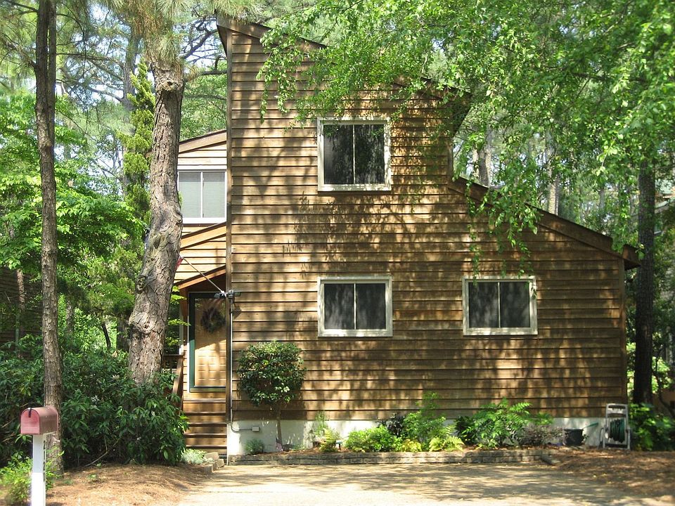 Woodlawn Exterior