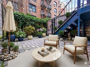 344 E 55th St APT 1C, New York, NY 10022