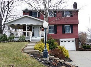 225 Rivercrest Dr, Coraopolis, PA 15108