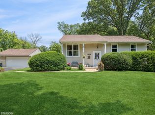 1475 Deerfield Pl, Highland Park, IL 60035