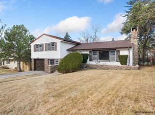 3520 Essex Rd, Cheyenne, WY 82001