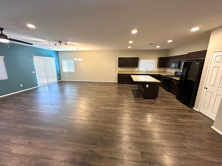 4862 Graphite Creek Rd — Photo 4
