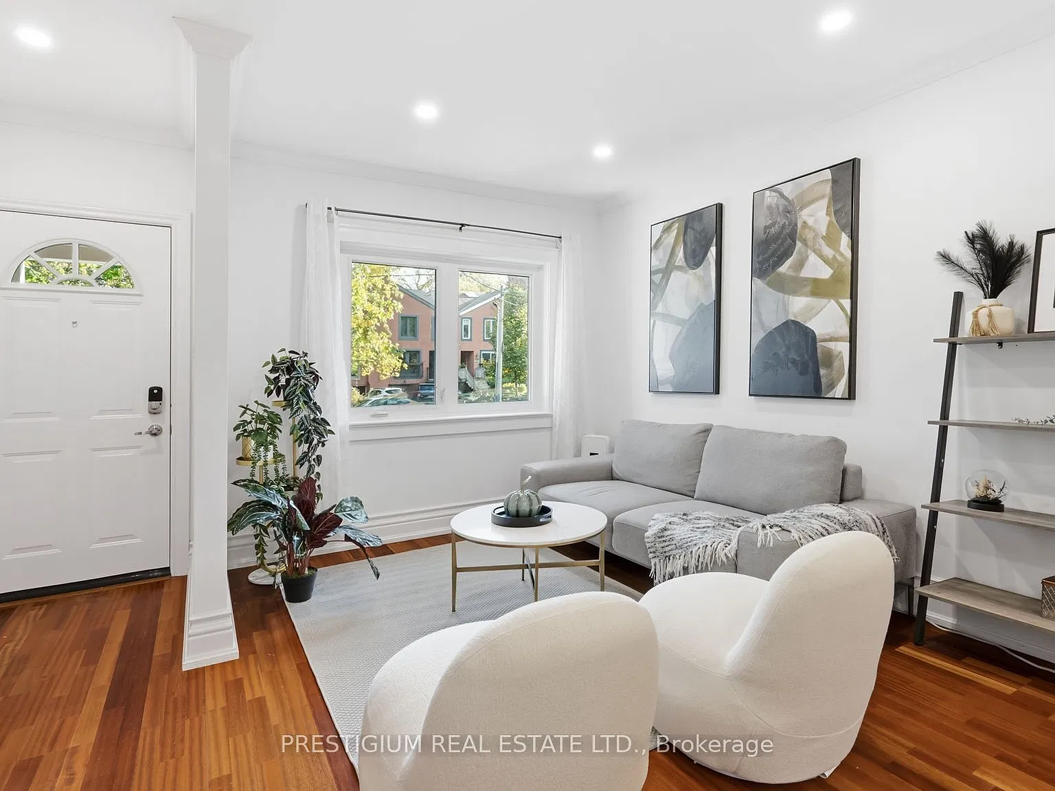 3 bed, $4,180 — Photo 4