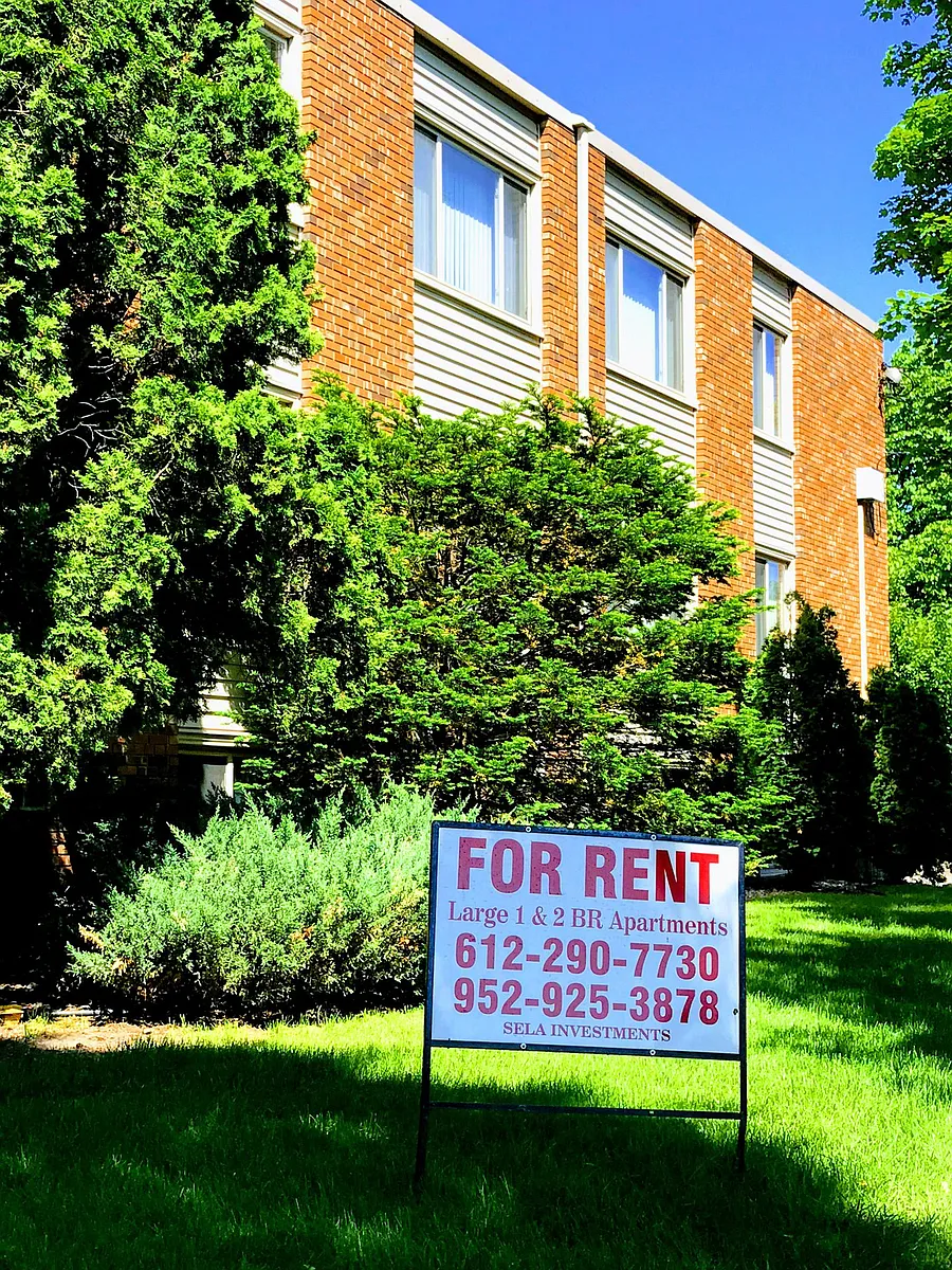 Building Photo - 2649 Humboldt Ave S