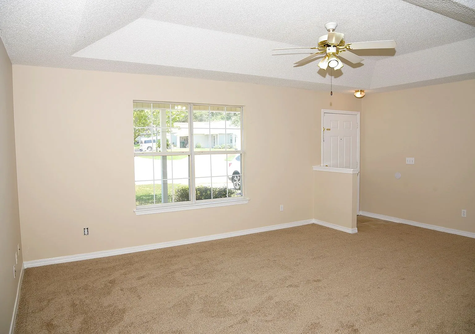 Conveniently Located 3 Bedroom in the Heart of Fort Walton Beach! — Photo 4