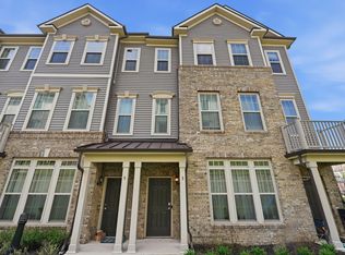 3 Arnold Dr, Wood Ridge, NJ 07075