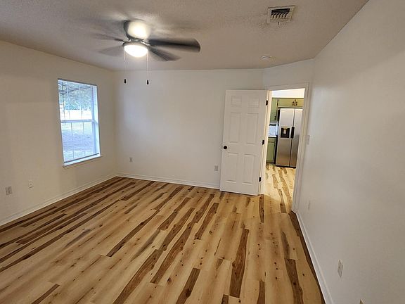 5th image of 8625 Laredo St