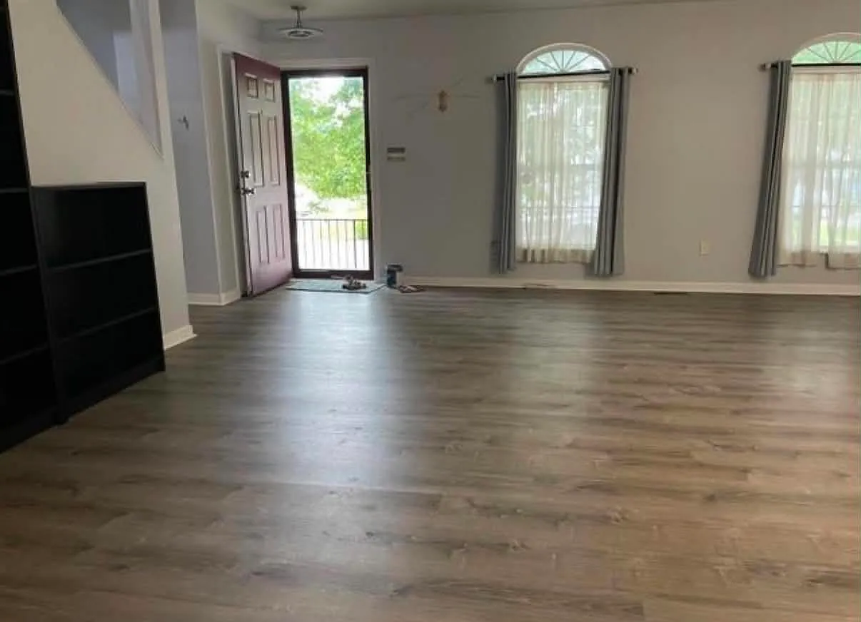 2 bed, 2.5 bath, 2520 sqft, $1,950 — Photo 2