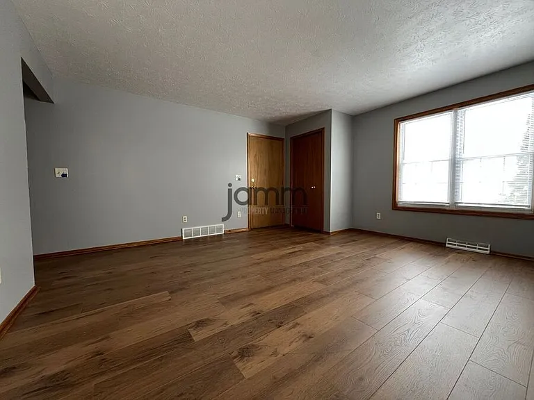 3027 Brookdale Ave #3027 BROOKDALE AVE — Photo 6