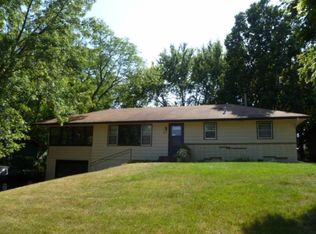 2215 Inca Ln, New Brighton, MN 55112
