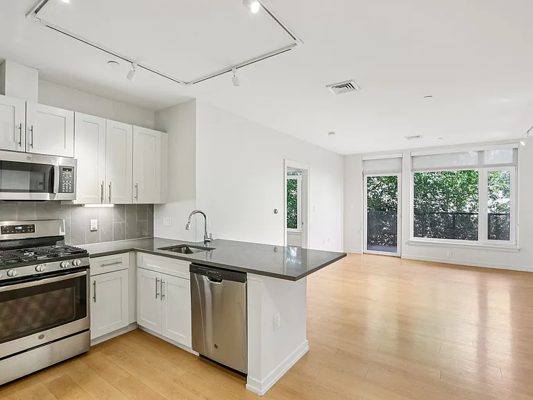 Park77 Apartments — Photo 51