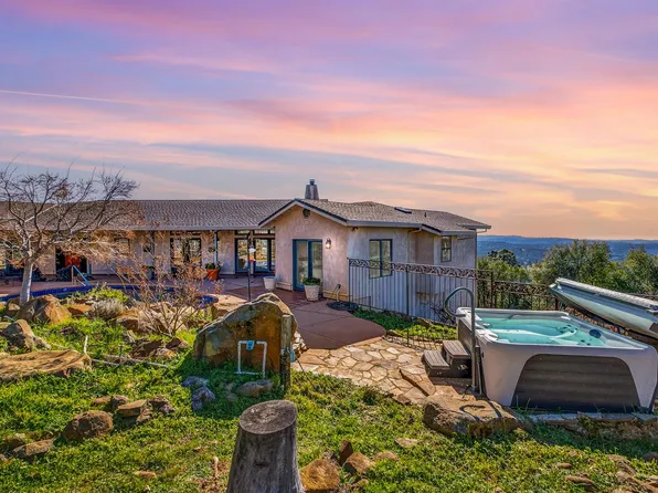 19165 Leopard Ct, Grass Valley, CA 95949