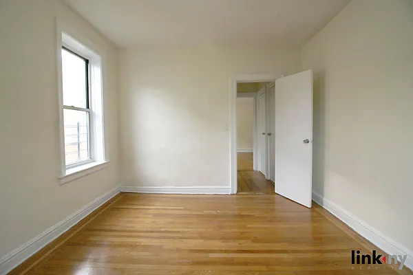 Rented by Link NY Realty | media 12