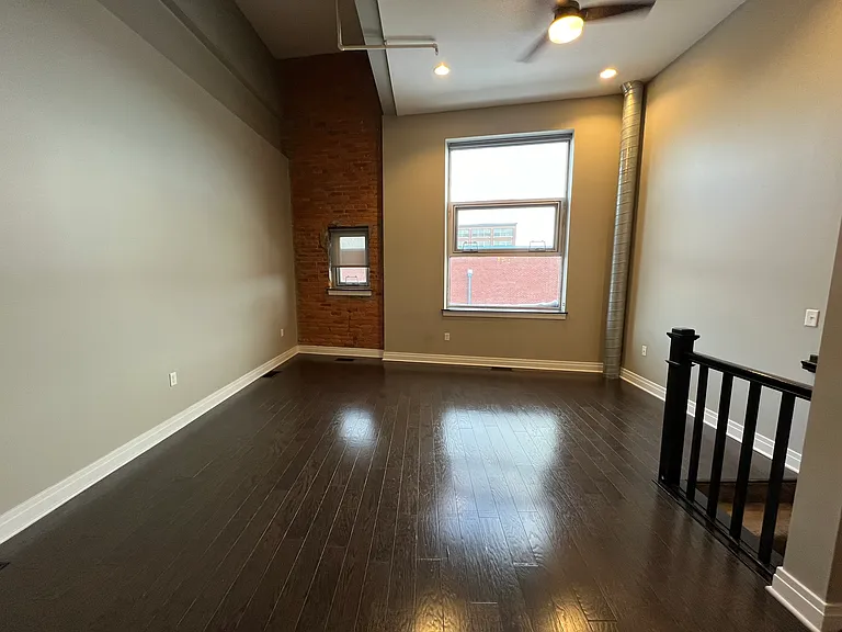 31 Barker St #1 — Photo 13
